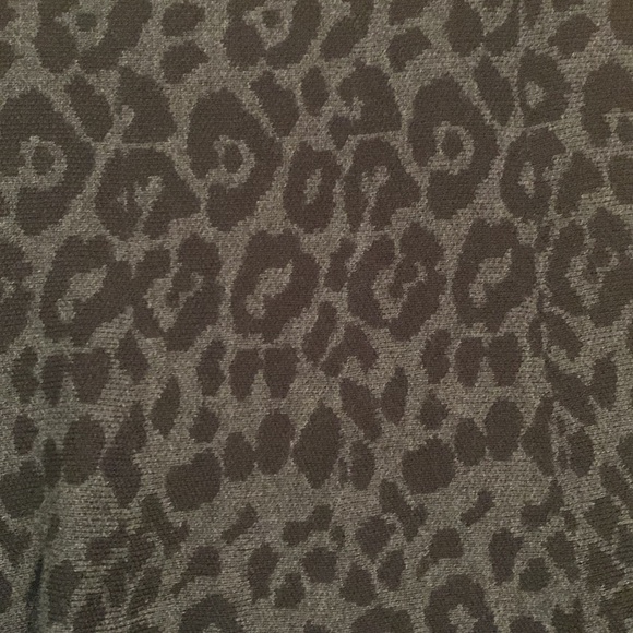 𝅺ALFANI Black Leopard Print High Waisted Knitted Knee-High Skirt Women’s M - Picture 3 of 12